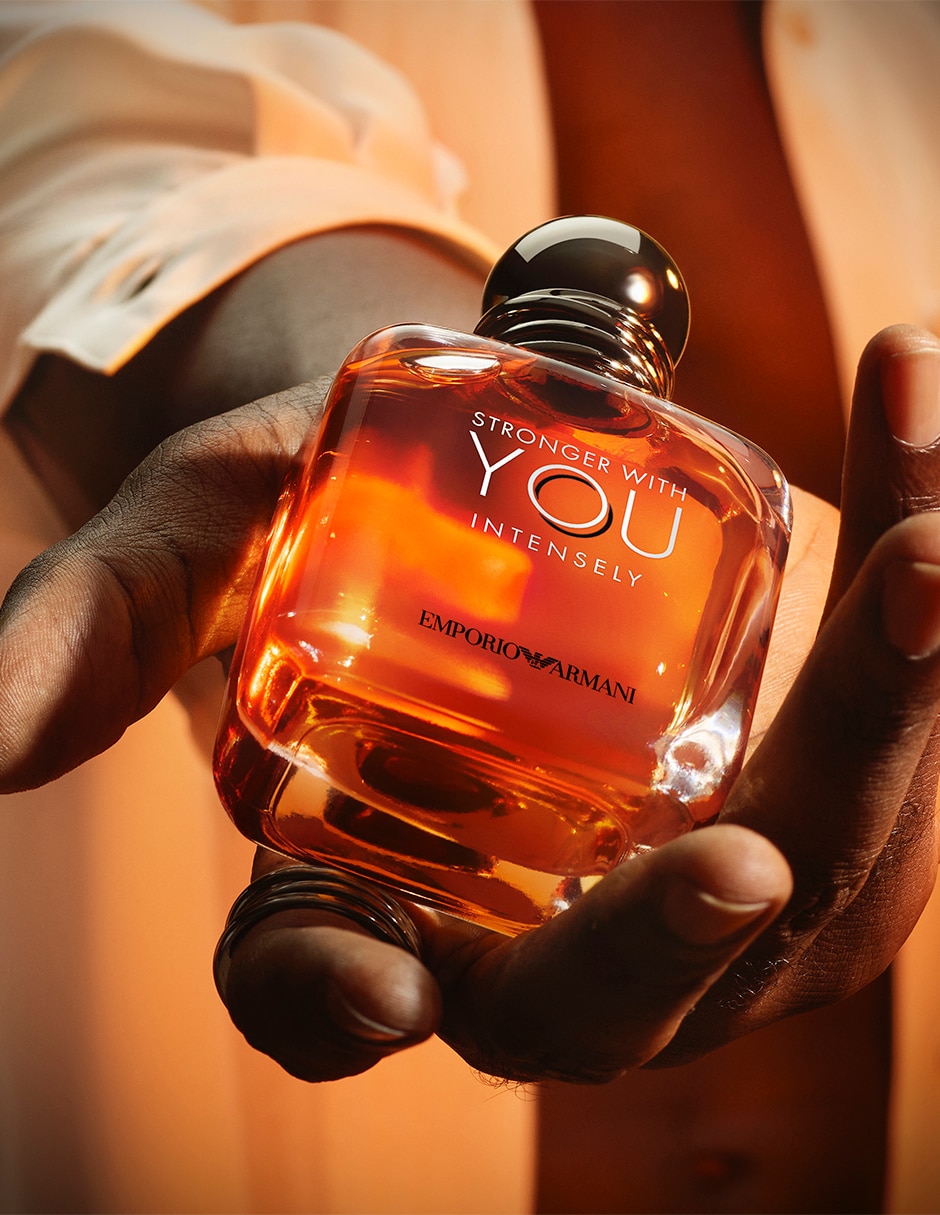 Eau de parfum Giorgio Armani Stronger With You Intensely para hombre
