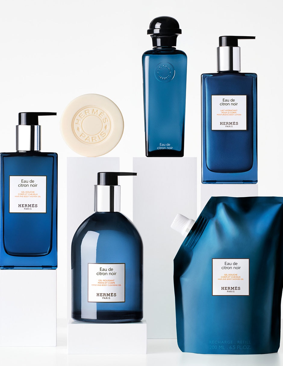 Leche corporal recomendada para hidratar día y noche Eau De Citron Noir Bl 200Ml Bath Line todo tipo piel
