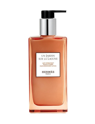 Leche Corporal recomendada para hidratar día y noche Un Jardin Sur La Lagune Bl 200ml Bath Line todo tipo piel Leche Corporal recomendada para hidratar día y noche Un Jardin Sur La Lagune Bl 200ml Bath Line todo tipo piel
