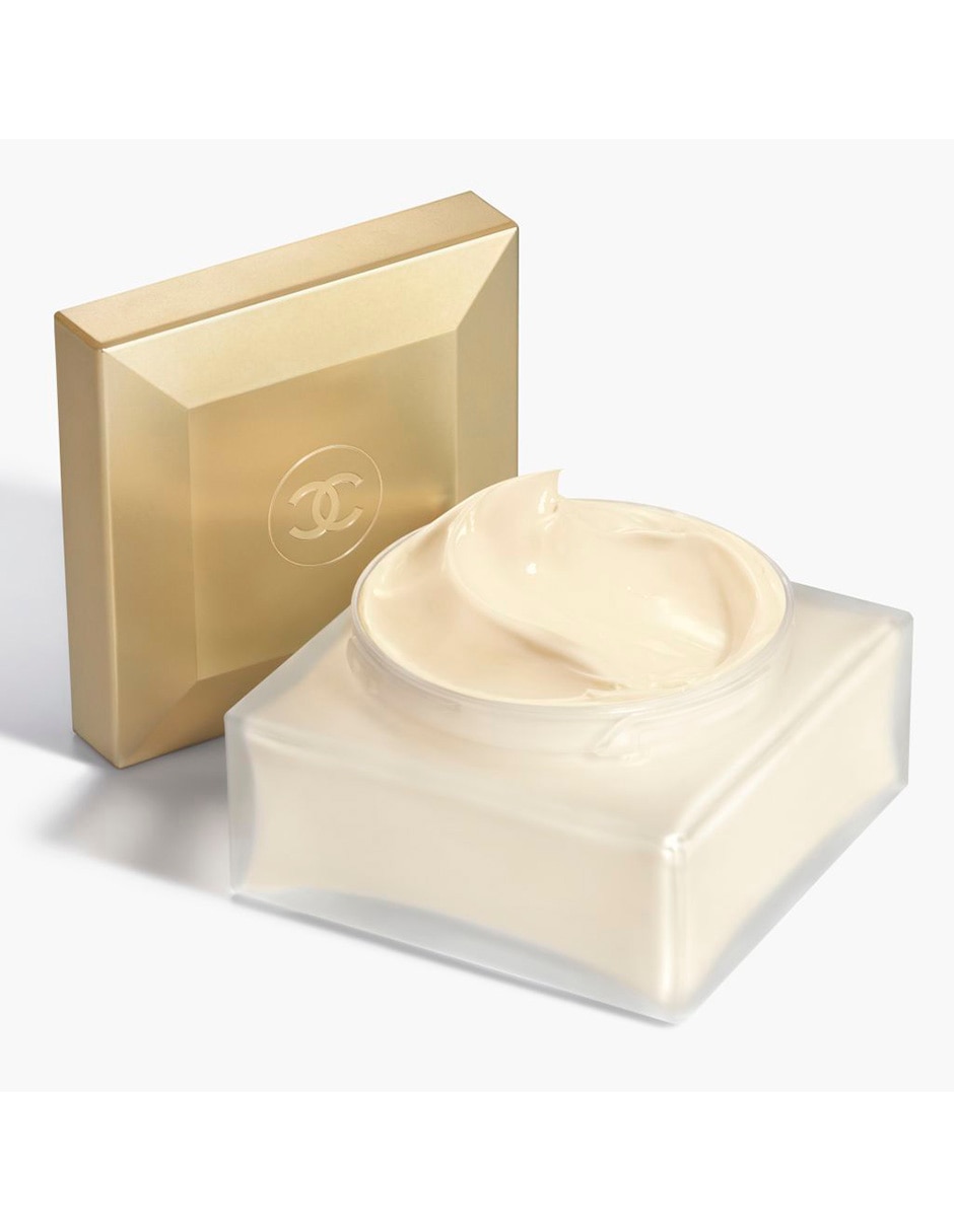 Crema para cuerpo recomendada para hidratar día y noche Gabrielle para todo tipo de piel Crema para cuerpo recomendada para hidratar día y noche Gabrielle para todo tipo de piel
